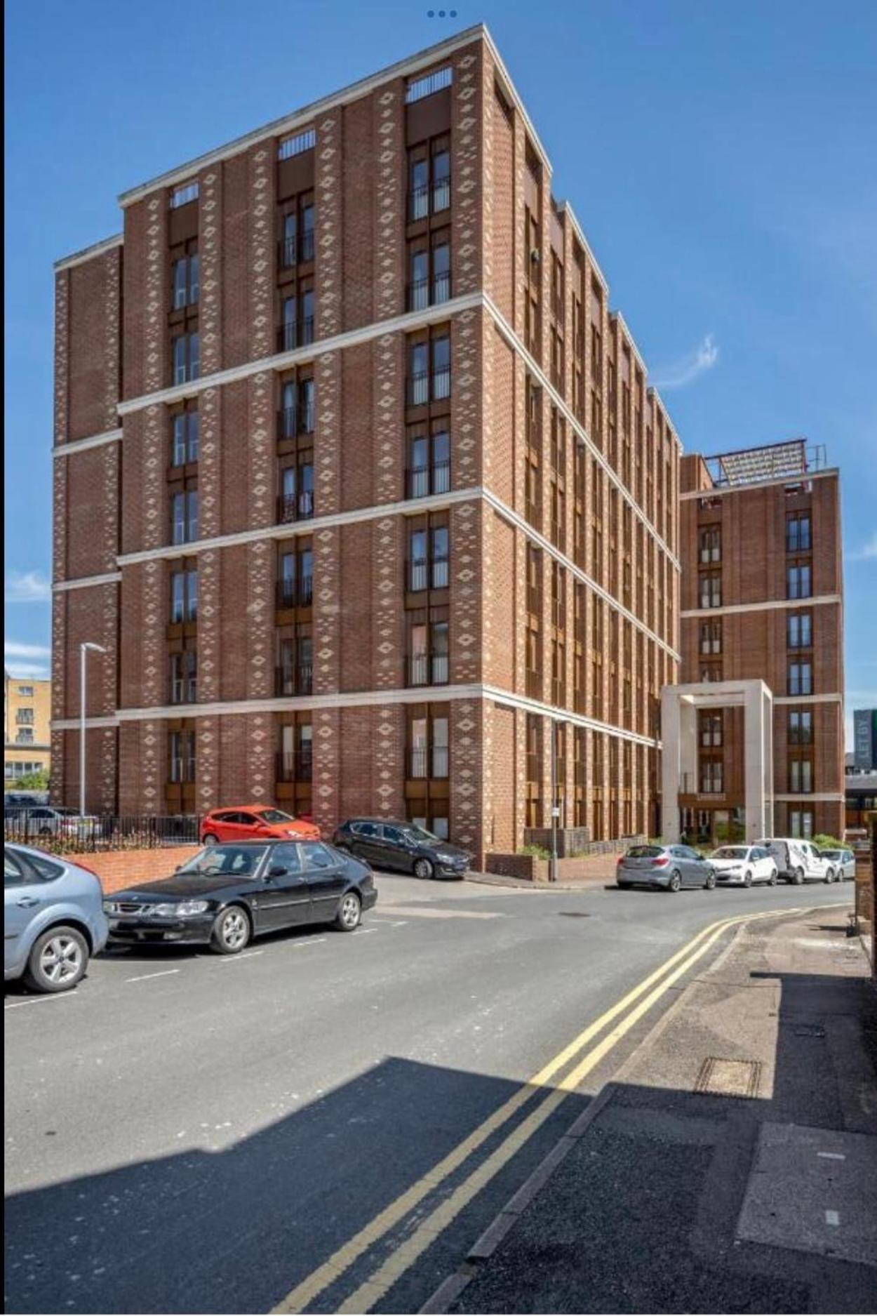 Maplewood Luxurious One-Bed Flat With Free Parking Hotel St Albans Exterior photo